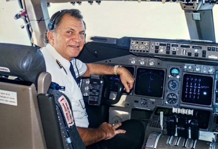 Captain Michael Pacheco in his office a Singapore Airlines Boeing 747-400